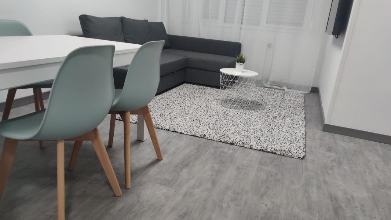 Casa Gascona Con Parking, Wifi Y Netflix Gratis!! By Delabra Apartments Oviedo Dış mekan fotoğraf