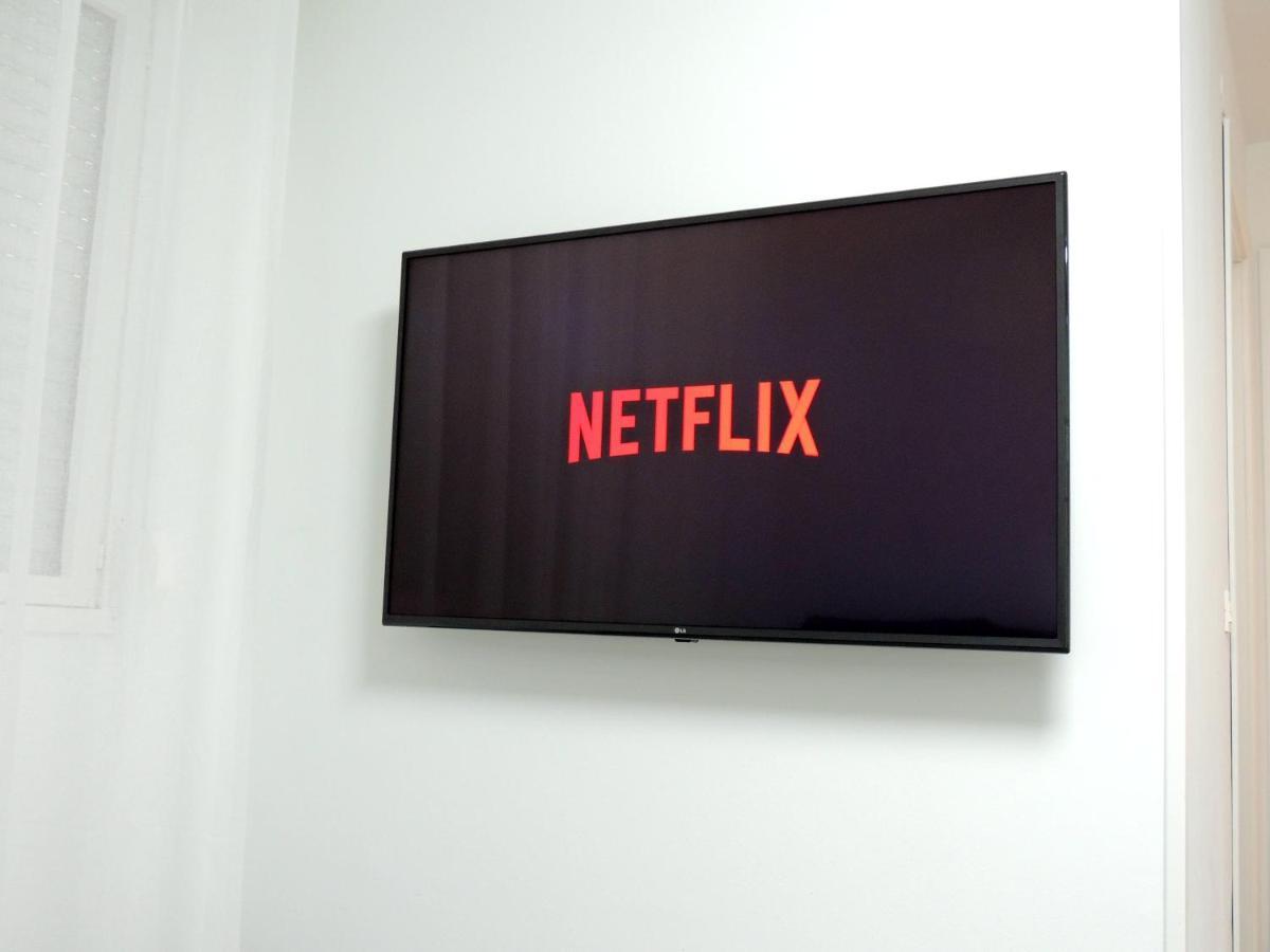 Casa Gascona Con Parking, Wifi Y Netflix Gratis!! By Delabra Apartments Oviedo Dış mekan fotoğraf